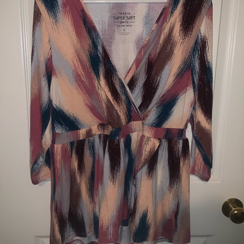 3/4 length sleeve shirt